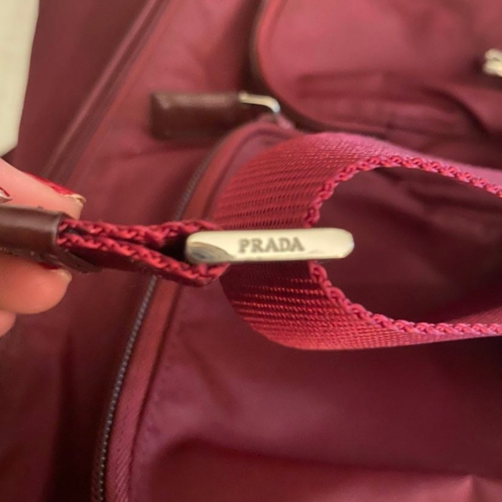 PRADA BT1738 VELA SPORT Nylon Messenger bag Granato with original dustbag &card - Picture 4 of 12